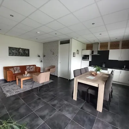 En Vakantiewoning 'ut Tumpke' Дом отдыха