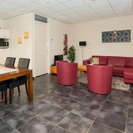 Dom wakacyjny En Vakantiewoning 'ut Tumpke' *